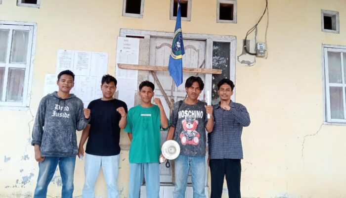 Kantor Desa Sarae Ruma Disegel, Buntut Aksi Demontrasi tidak Direspon