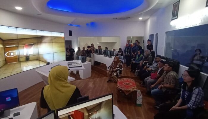 Singapura Kaji Penerapan Teknologi Informasi Birokrasi di Sumedang