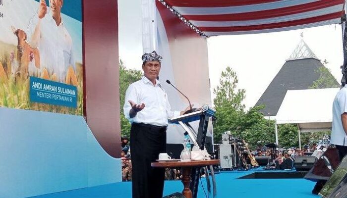 Mentan Amran Sulaiman Kucurkan Dana Rp20 Miliar dan Apresiasi Program Starbak Sumedang
