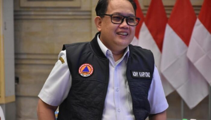 Jokowi Berhentikan Khofifah Sebagai Gubernur Jatim, Adi Karyono Resmi Jadi Plh