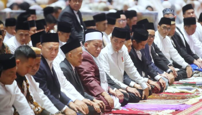 Presiden Joko Widodo Solat Idul Fitri 1445 Hijriah di Masjid Istiqlal Jakarta
