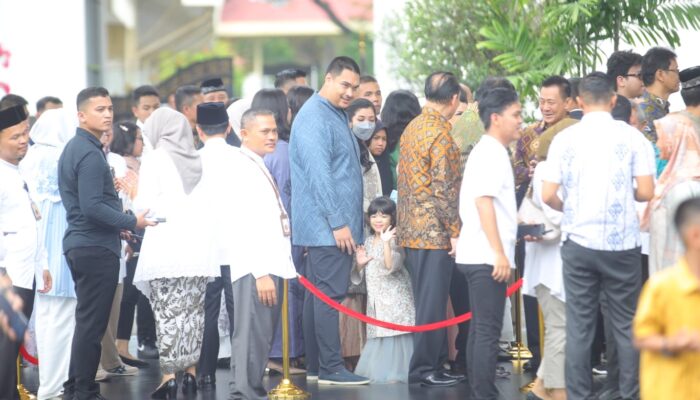 Menpora Dito Hadiri Acara Open House Idul Fitri 1445 H di Gelar Presiden Joko Widodo