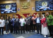 Menpora Dito Hadiri Rakor Naturalisasi Calon Pemain Timnas