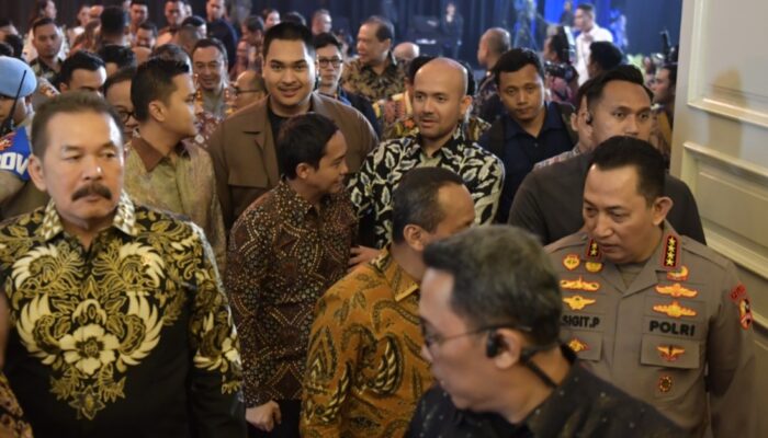 Menpora Dito Hadiri Malam Puncak Hoegeng Awards 2024: Acara yang Menginspirasi