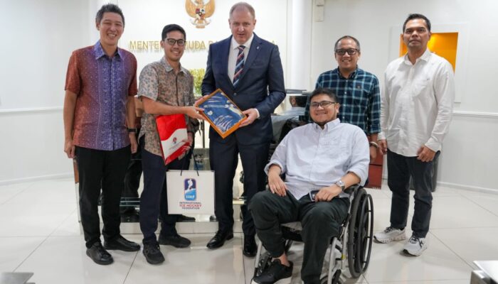 Federasi Hoki Es Dunia Tawarkan Dukungan untuk Pengembangan Hoki Es Indonesia