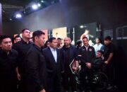 Jersey Merah Putih Tim Indonesia untuk Olimpiade 2024 Diresmikan oleh Prabowo Subianto dan Menpora Dito