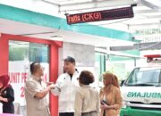 Menpora Dito Ikut Hadiri Cek Kesehatan Gratis di Puskesmas Menteng