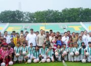 Menpora Dito Ariotedjo Hadiri Peresmian Renovasi 17 Stadion Sepak Bola oleh Presiden Prabowo